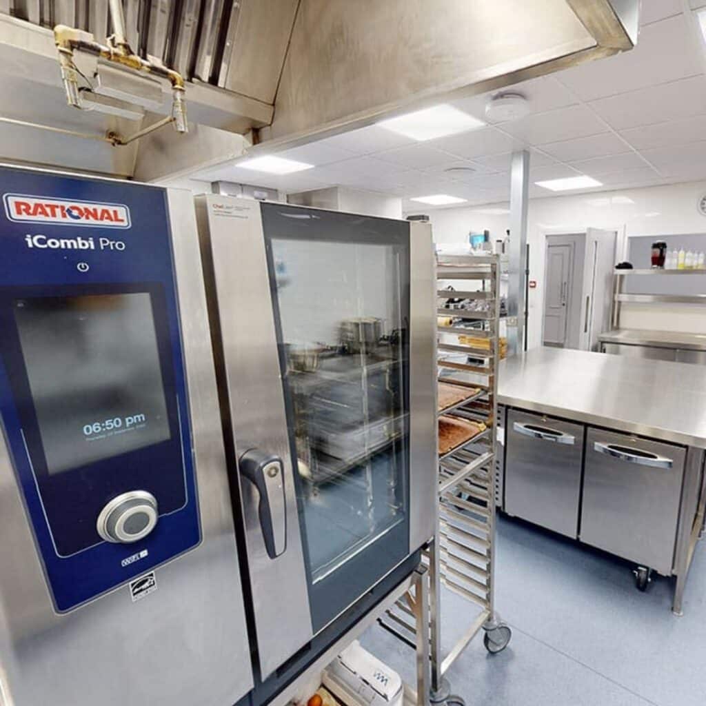 An Essential Care Home Commercial Kitchen Guide